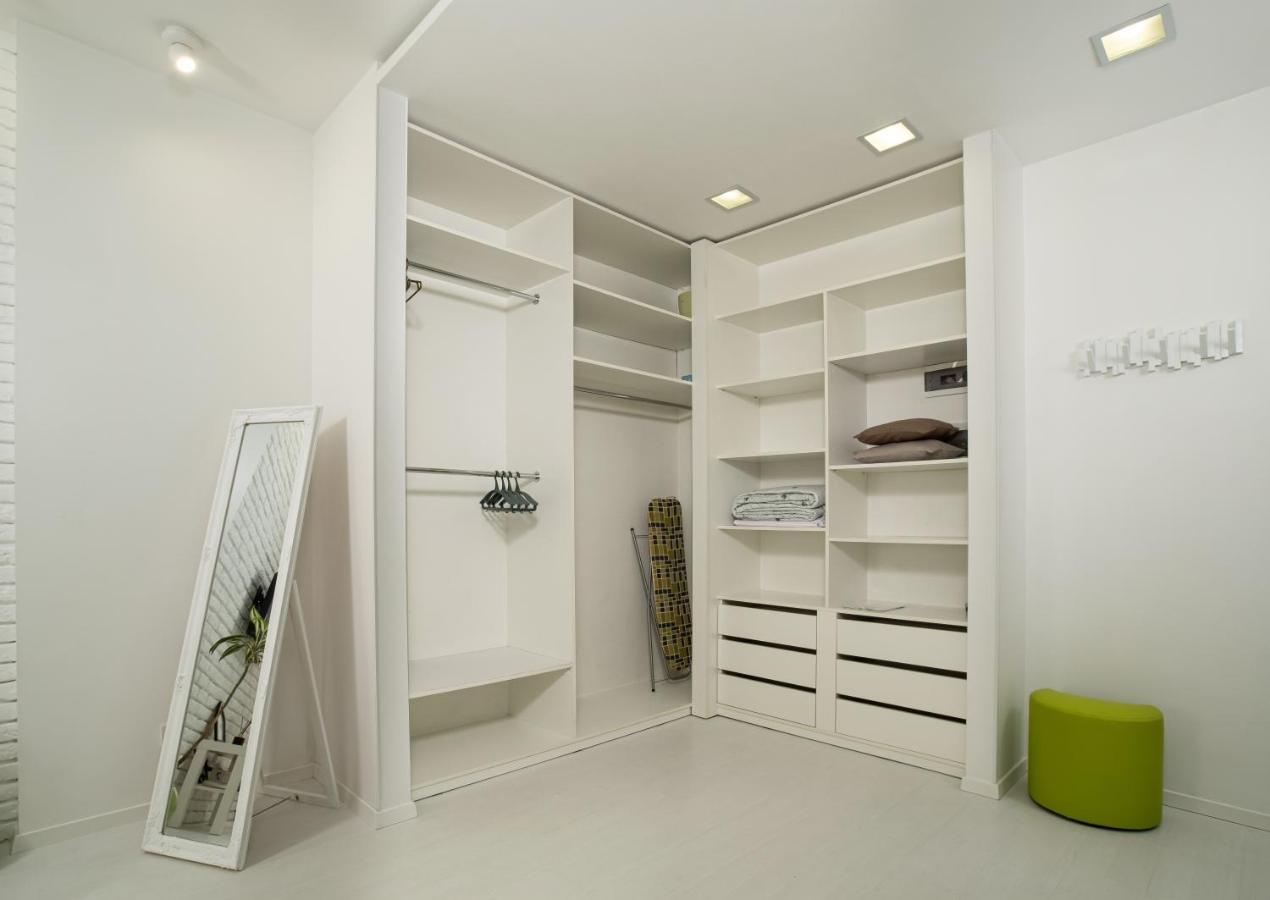 White Attic Apartment Odesa Exterior foto
